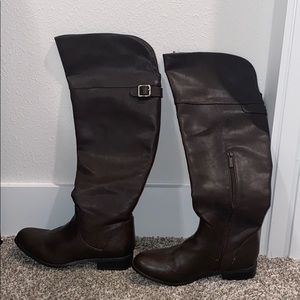 Brown boots
